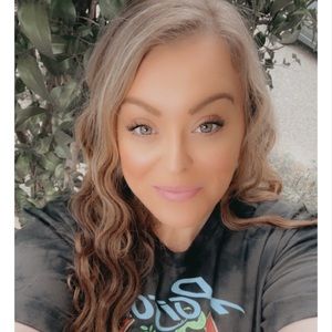 Meet your Posher, Cierra